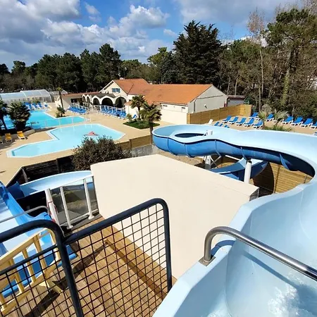 Holiday home Monoi - Camping Du Bois Masson Saint-Jean-de-Monts